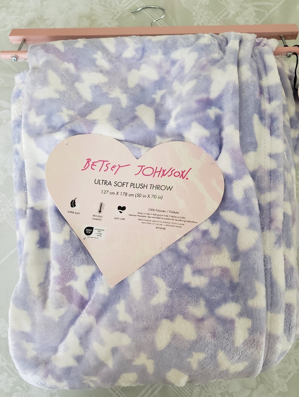 Betsey Johnson Purple & White Butterfly Pattern 50 X 70 Throw Blanket NWT